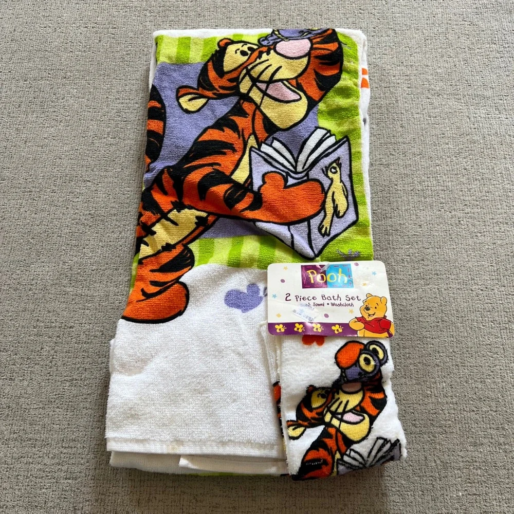 Vintage Disney Winnie the Pooh Tigger 2 Piece Bath Towel and Washcloth Set New